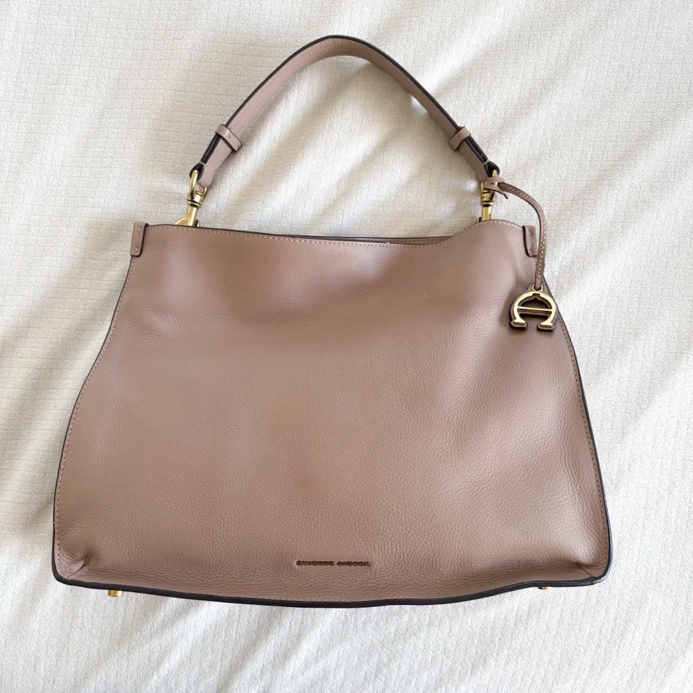 Etienne Aigner Alexandra New Hobo Taupe